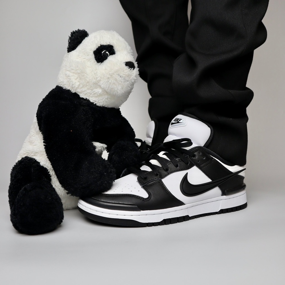 Nike Dunk Low Twist
Women's - Picture 2 of 7